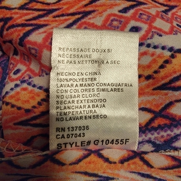 paper Crane Halter Multicolor Blouse Size Small EUC - Picture 5 of 9